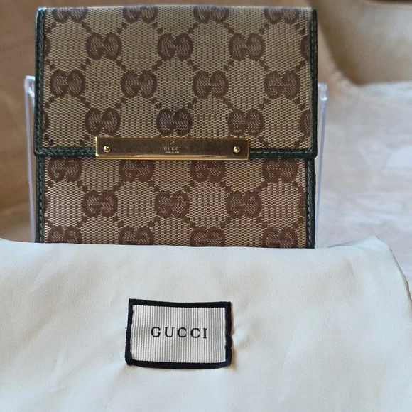 Gucci Beige and Brown GG Monogram Wallet - Picture 1 of 6